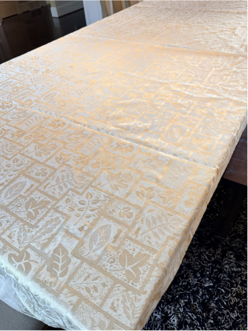 Creamy damask-style botanical pattern woven into the fabric Ivory Victorian 116”